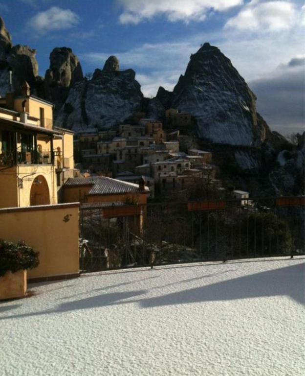 Hotel La Locanda Di Castromediano Castelmezzano Exteriér fotografie